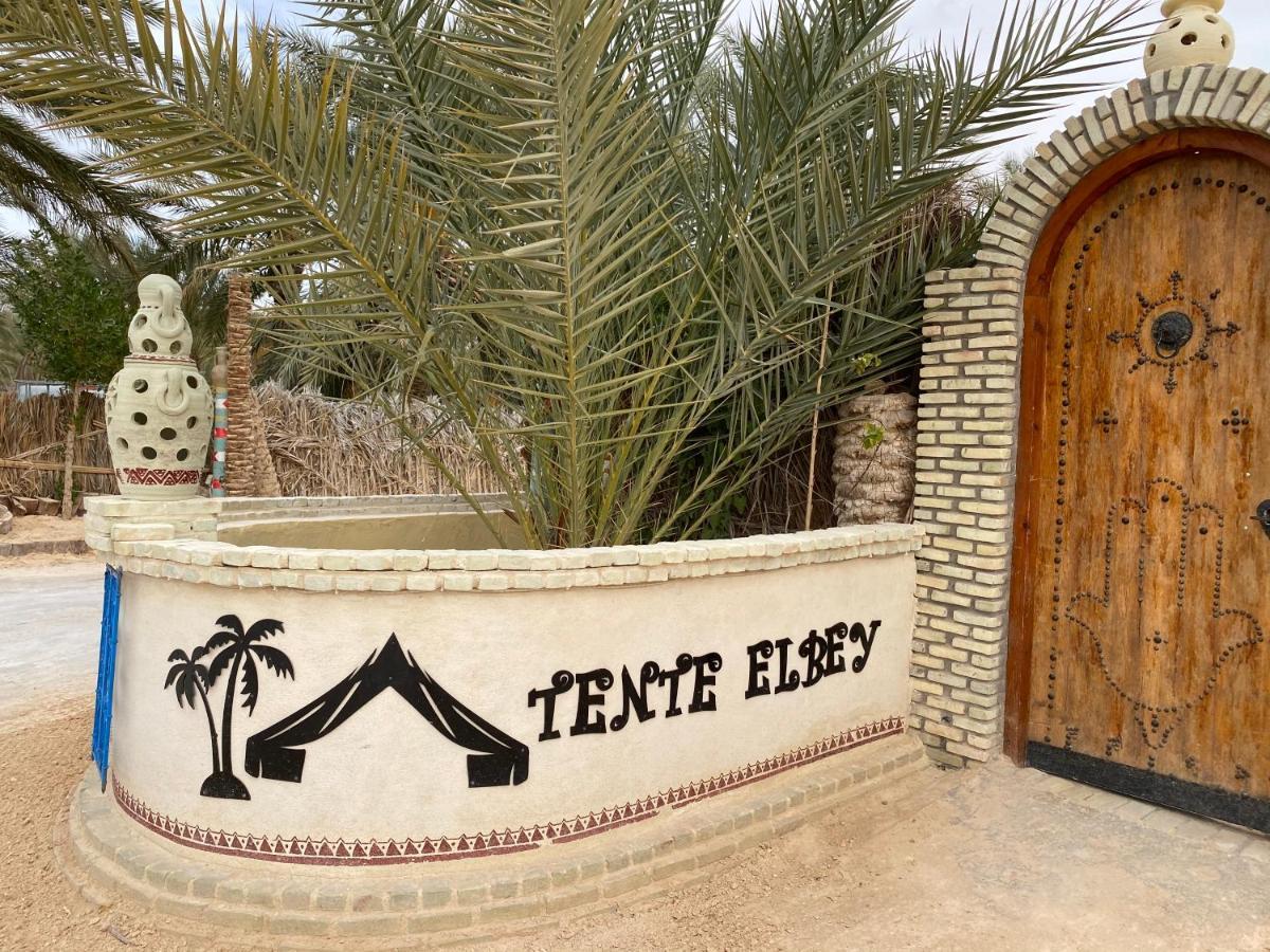 Tente Et Restaurant Elbey Douz Exteriér fotografie