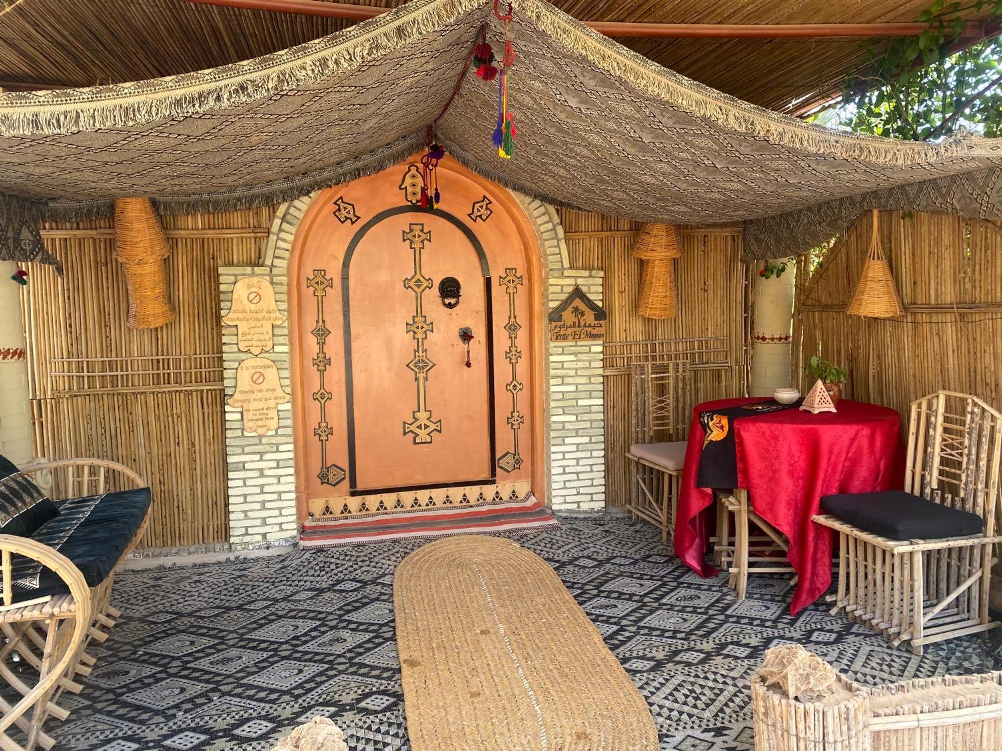 Tente Et Restaurant Elbey Douz Exteriér fotografie